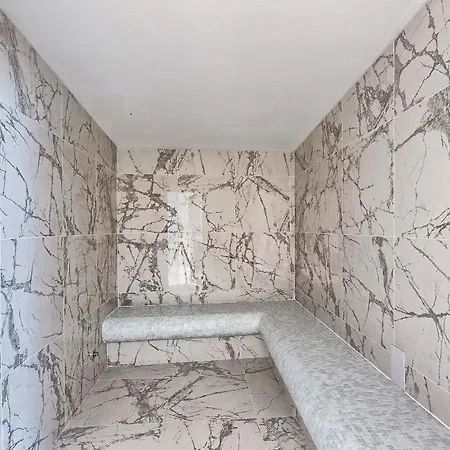 Stancija Katarina Di Maladel *