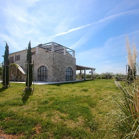 Villa Stancija Katarina Di Maladel *